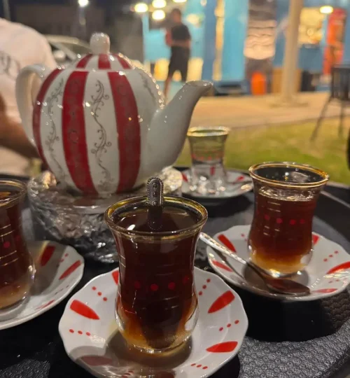 Filming Customers in Baghdad's Aura